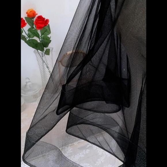 Unconventional Gothic Black Bridal Veils Soft Tulle Fingertip Wedding Veil - Picture 4 of 4